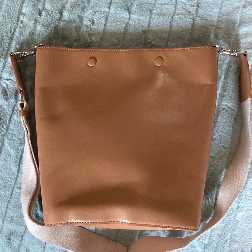 STEVEN ALAN. RHYS LEATHER BUCKET BAG